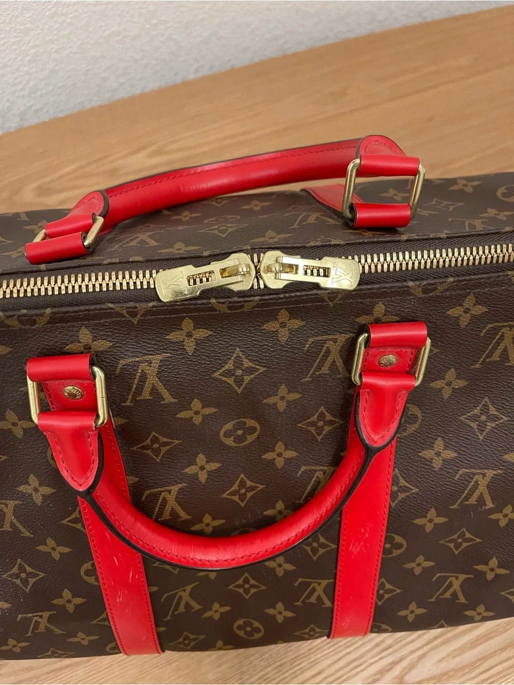 LOUIS VUITTON Keepall Bandoulière 50 Coquelicot Red Monogram Canvas Travel Bag